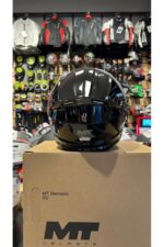 MT KASK FU935SV GENESIS SV PURE A1 PARLAK SIYAH ÇENE AÇILIR - Görsel 4